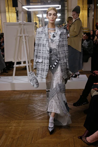 Look 2